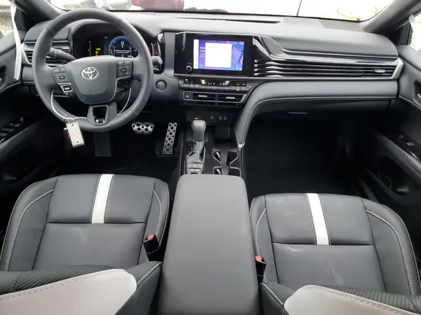 4T1DAACK1SU547710 2025 TOYOTA CAMRY - Image 8