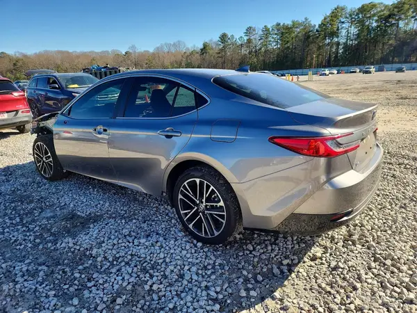 4T1DAACK1SU551546 2025 TOYOTA CAMRY - Image 2
