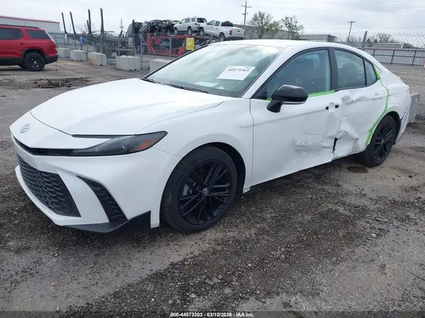 4T1DAACK1SU555693 2025 TOYOTA CAMRY - Image 2