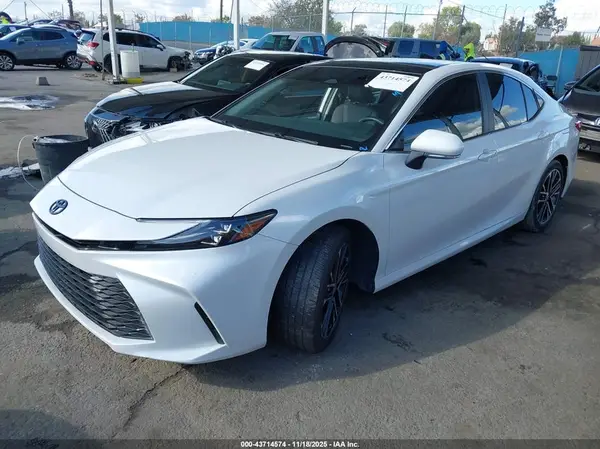 4T1DAACK1SU558111 2025 TOYOTA CAMRY - Image 2