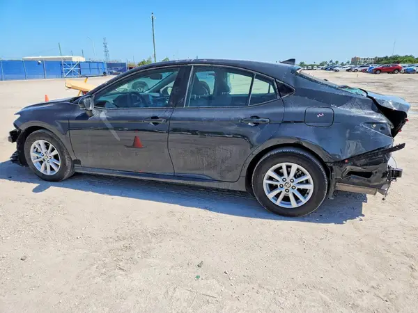 4T1DAACK1SU561588 2025 TOYOTA CAMRY - Image 2