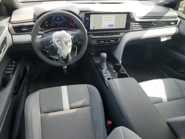 4T1DAACK1SU562885 2025 TOYOTA CAMRY - Image 8