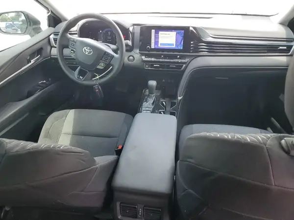 4T1DAACK1SU563521 2025 TOYOTA CAMRY - Image 8