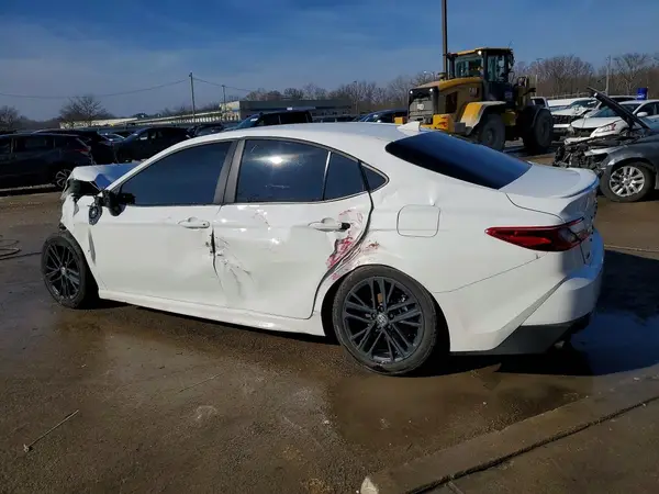 4T1DAACK1SU565995 2025 TOYOTA CAMRY - Image 2
