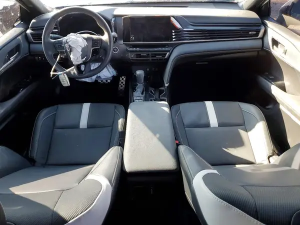 4T1DAACK1SU565995 2025 TOYOTA CAMRY - Image 8