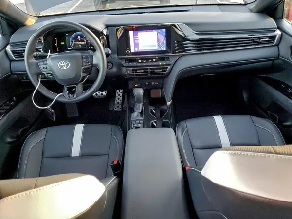 4T1DAACK1SU566726 2025 TOYOTA CAMRY - Image 8