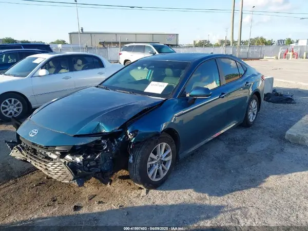 4T1DAACK1SU568265 2025 TOYOTA CAMRY - Image 2