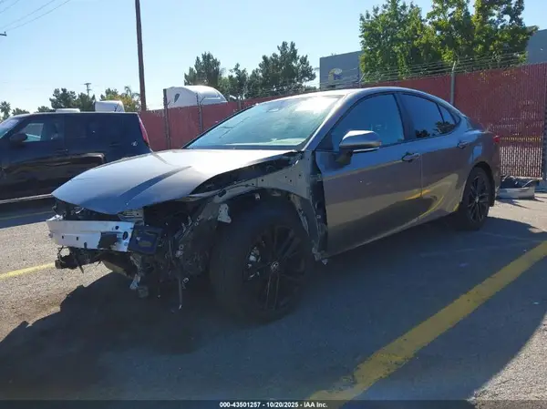 4T1DAACK1SU570355 2025 TOYOTA CAMRY - Image 2