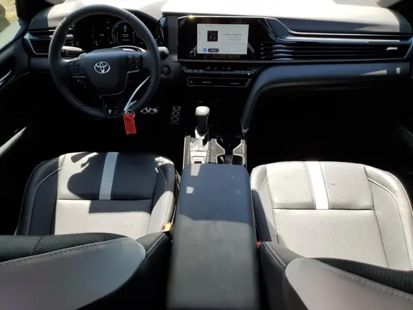 4T1DAACK1SU573997 2025 TOYOTA CAMRY - Image 8