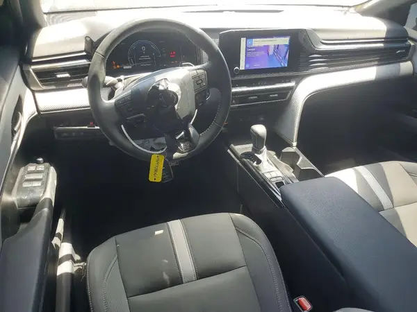 4T1DAACK1SU576835 2025 TOYOTA CAMRY - Image 8