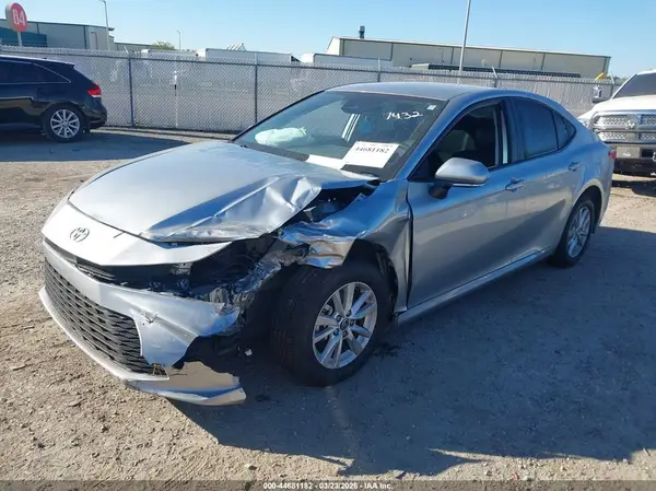 4T1DAACK1SU587432 2025 TOYOTA CAMRY - Image 2