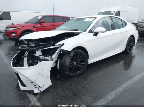 4T1DAACK1SU592100 2025 TOYOTA CAMRY - Image 2
