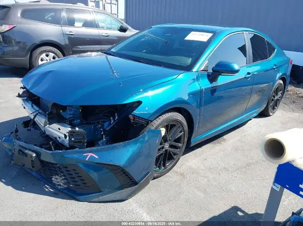 4T1DAACK1SU596972 2025 TOYOTA CAMRY - Image 2