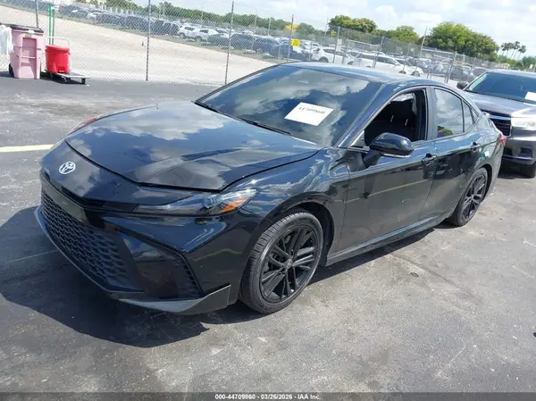 4T1DAACK1SU608666 2025 TOYOTA CAMRY - Image 2