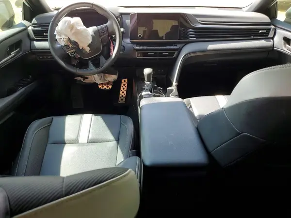 4T1DAACK1SU609557 2025 TOYOTA CAMRY - Image 8