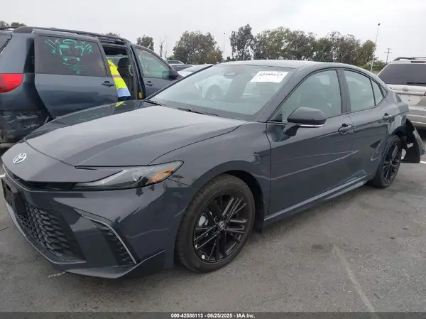4T1DAACK1SU615715 2025 TOYOTA CAMRY - Image 2
