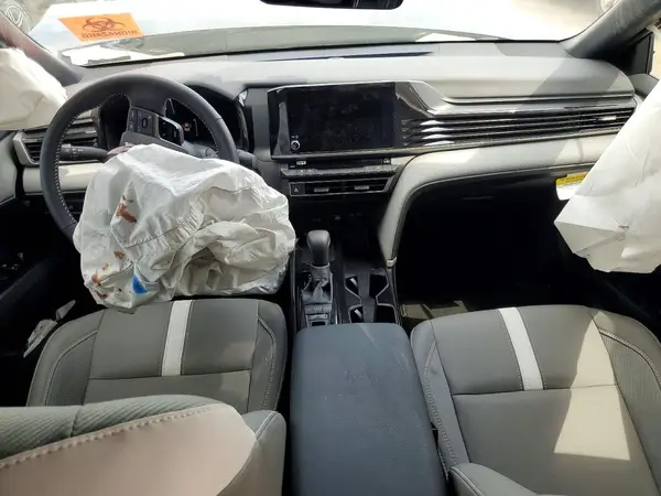 4T1DAACK1SU643918 2025 TOYOTA CAMRY - Image 8