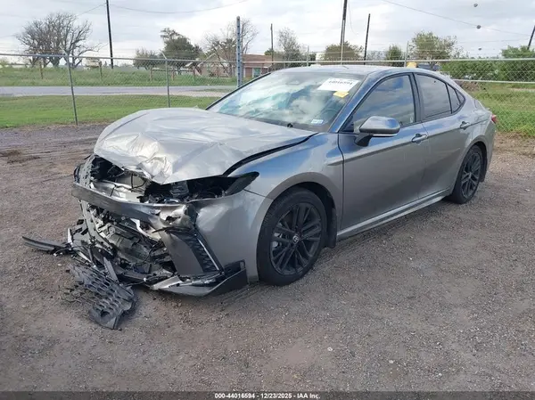 4T1DAACK1SU644602 2025 TOYOTA CAMRY - Image 2