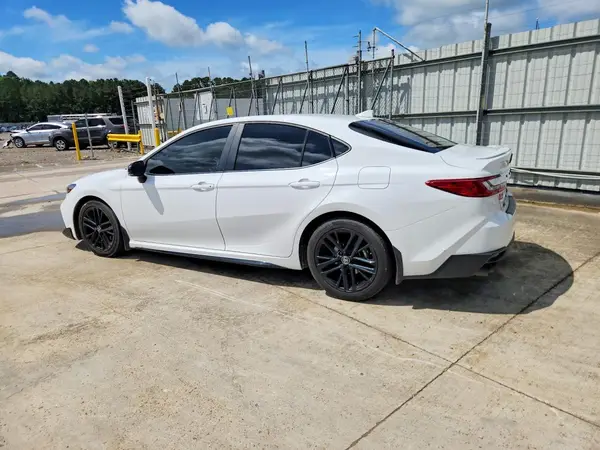 4T1DAACK1SU645703 2025 TOYOTA CAMRY - Image 2