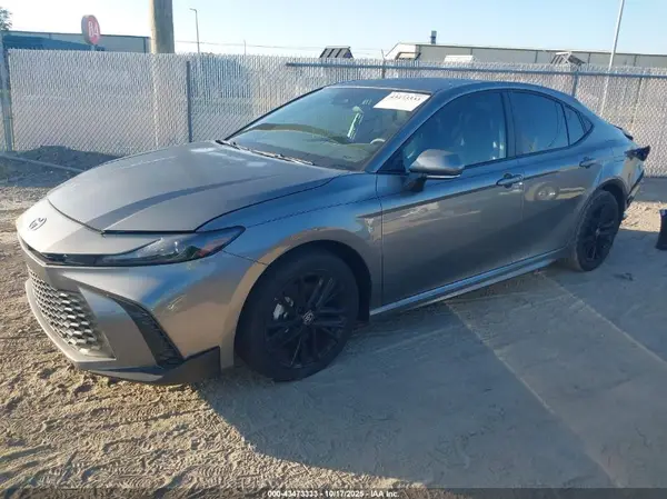 4T1DAACK1SU646768 2025 TOYOTA CAMRY - Image 2