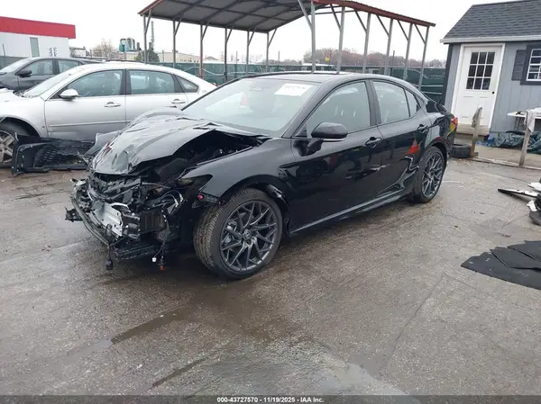 4T1DAACK1SU647192 2025 TOYOTA CAMRY - Image 2