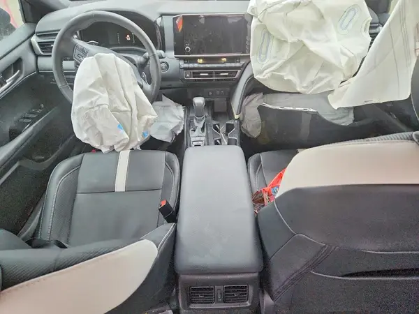 4T1DAACK1SU647452 2025 TOYOTA CAMRY - Image 8
