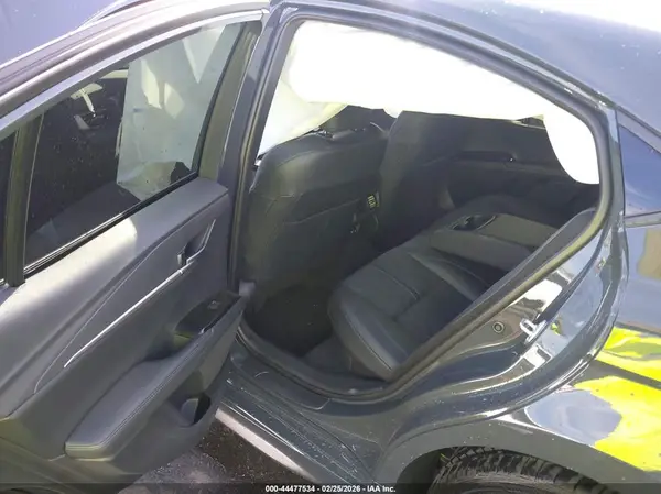4T1DAACK1TU240989 2026 TOYOTA CAMRY - Image 8