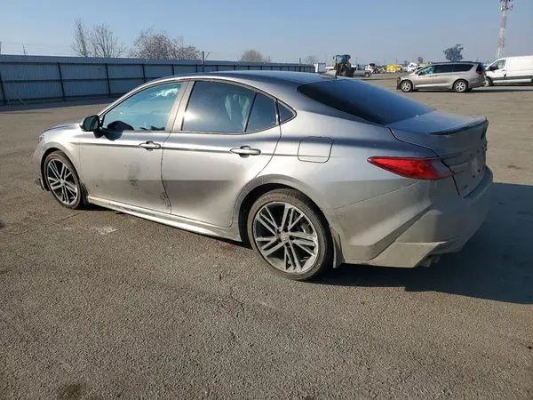 4T1DAACK1TU664737 2026 TOYOTA CAMRY - Image 2