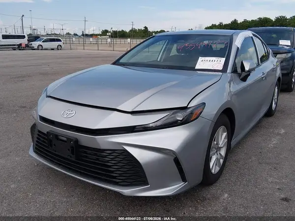 4T1DAACK1TU720692 2026 TOYOTA CAMRY - Image 2