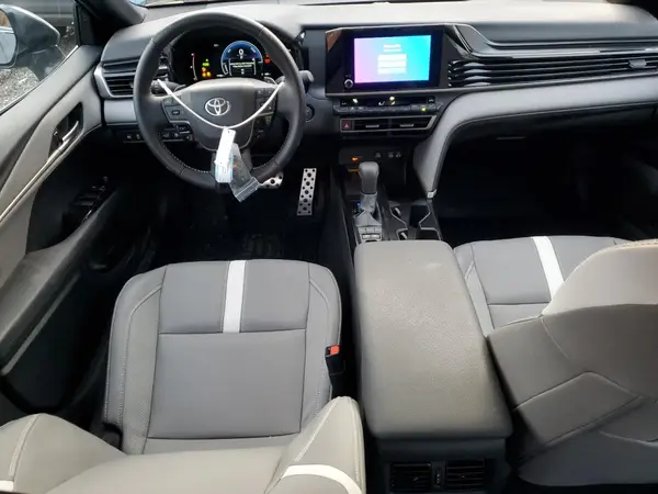 4T1DAACK2SU008268 2025 TOYOTA CAMRY - Image 8