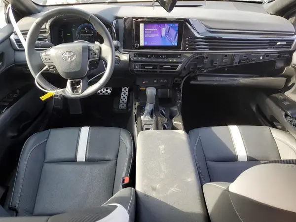 4T1DAACK2SU011915 2025 TOYOTA CAMRY - Image 8