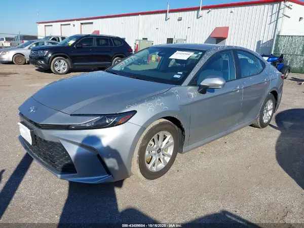 4T1DAACK2SU031257 2025 TOYOTA CAMRY - Image 2