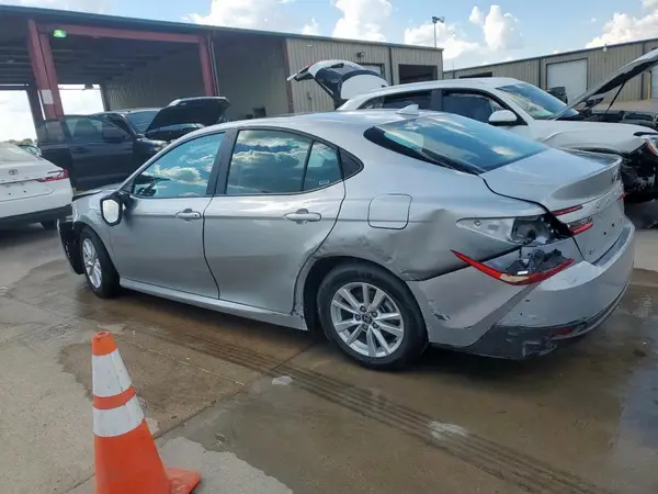 4T1DAACK2SU032182 2025 TOYOTA CAMRY - Image 2