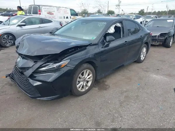 4T1DAACK2SU045806 2025 TOYOTA CAMRY - Image 2