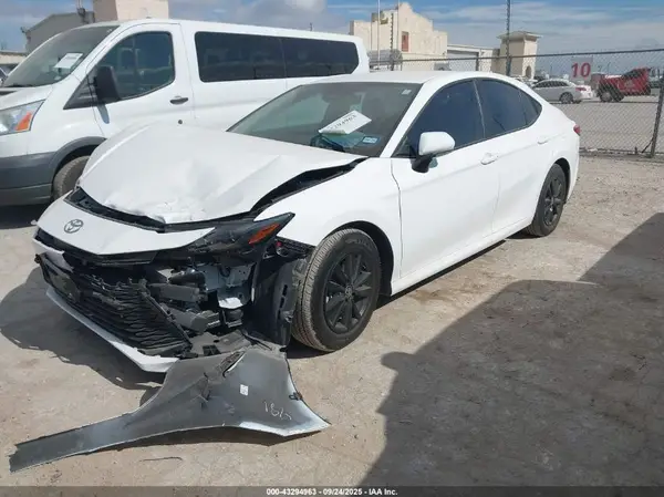 4T1DAACK2SU048673 2025 TOYOTA CAMRY - Image 2