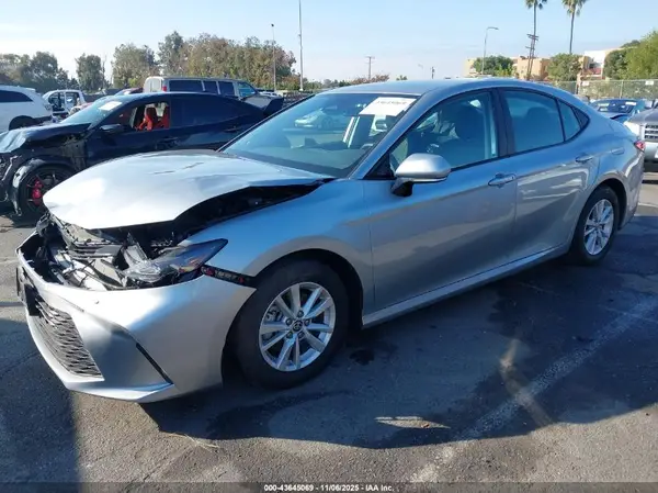 4T1DAACK2SU067434 2025 TOYOTA CAMRY - Image 2