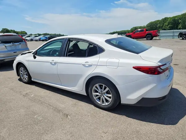 4T1DAACK2SU068003 2025 TOYOTA CAMRY - Image 2