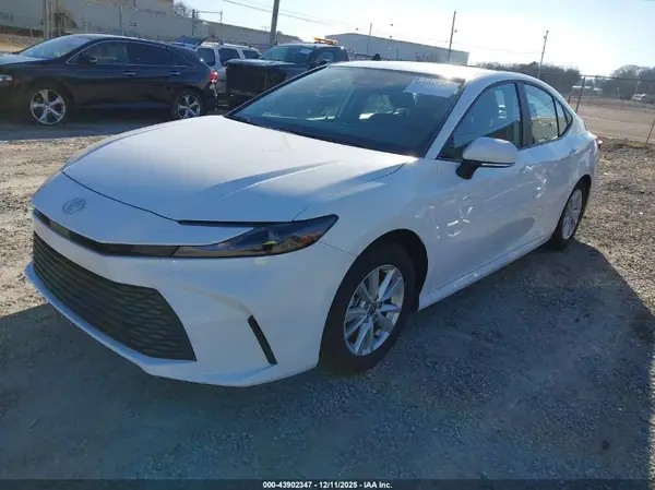 4T1DAACK2SU068468 2025 TOYOTA CAMRY - Image 2
