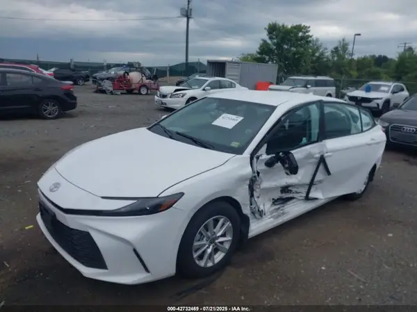 4T1DAACK2SU072326 2025 TOYOTA CAMRY - Image 2
