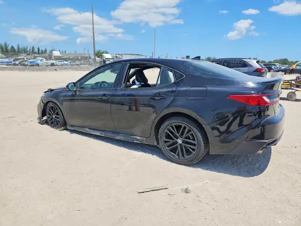 4T1DAACK2SU073895 2025 TOYOTA CAMRY - Image 2