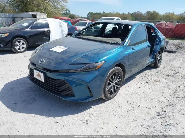 4T1DAACK2SU078739 2025 TOYOTA CAMRY - Image 2