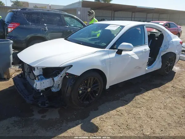 4T1DAACK2SU079177 2025 TOYOTA CAMRY - Image 2
