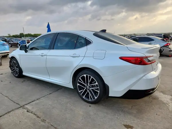 4T1DAACK2SU079745 2025 TOYOTA CAMRY - Image 2