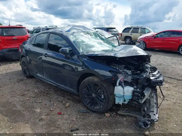 4T1DAACK2SU090258 2025 TOYOTA CAMRY - Image 1