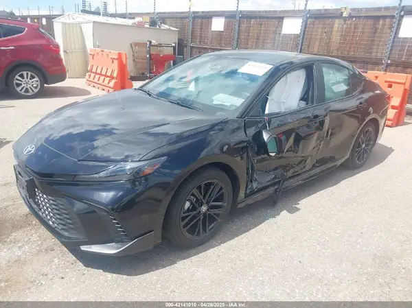 4T1DAACK2SU099963 2025 TOYOTA CAMRY - Image 2
