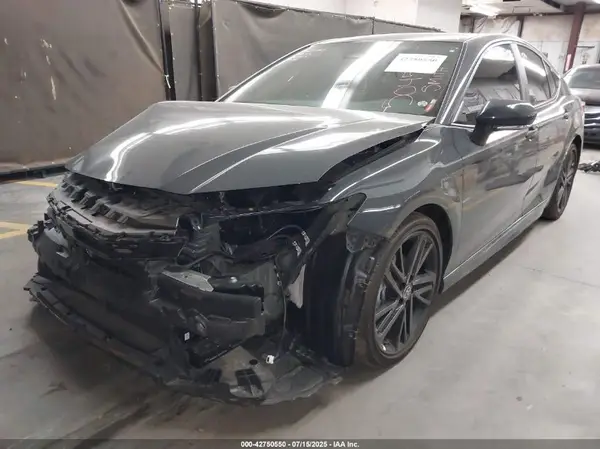 4T1DAACK2SU104840 2025 TOYOTA CAMRY - Image 2