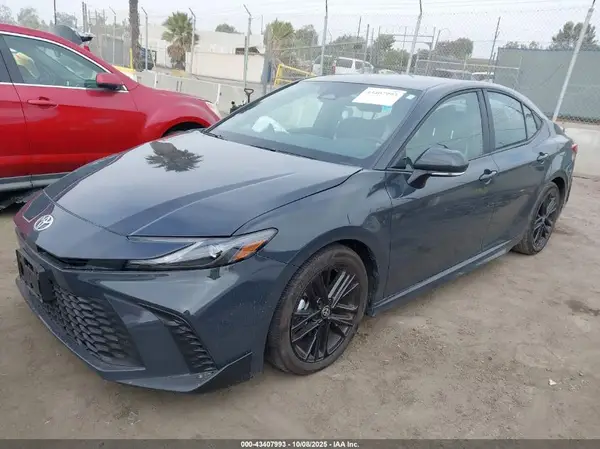 4T1DAACK2SU110606 2025 TOYOTA CAMRY - Image 2