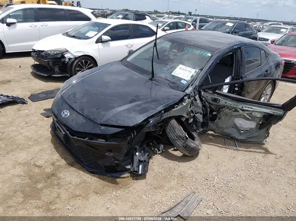 4T1DAACK2SU112808 2025 TOYOTA CAMRY - Image 2