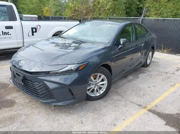 4T1DAACK2SU114641 2025 TOYOTA CAMRY - Image 2