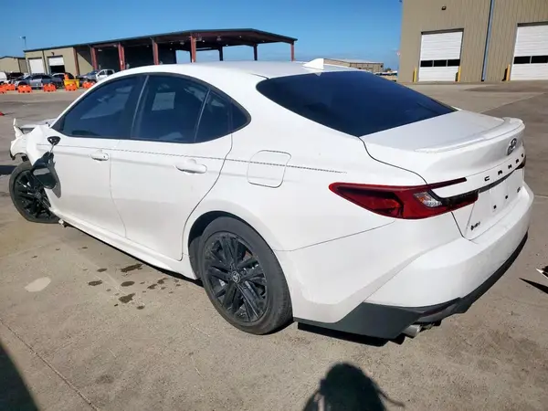 4T1DAACK2SU117622 2025 TOYOTA CAMRY - Image 2